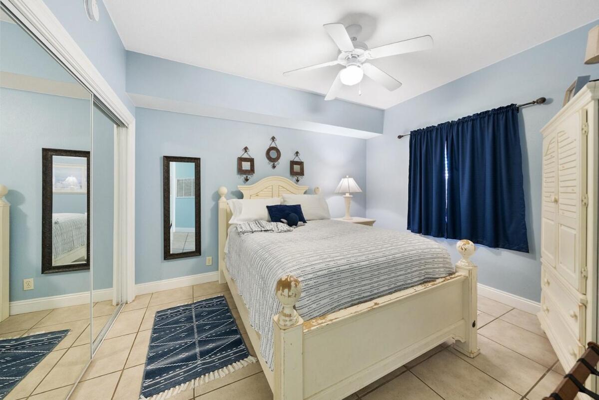 Calypso 108w Like Having Your Private House! Beachfront! Apartment
